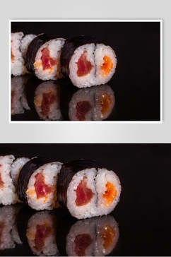寿司美食黑底两个小卷免抠背景