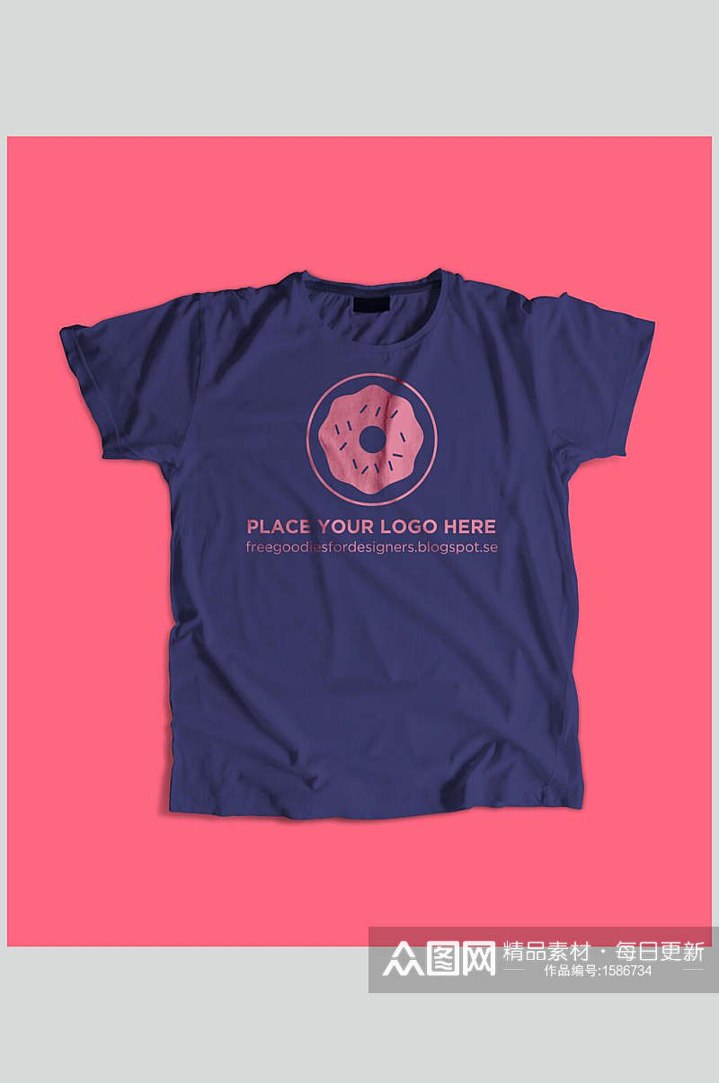 深蓝紫色玫瑰红花图案T恤样机素材