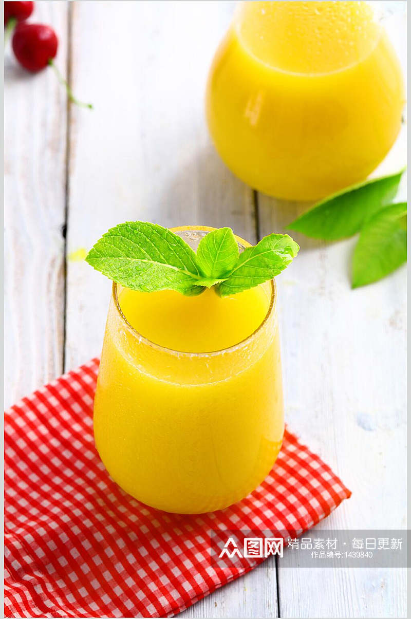 黄色小清新芒果汁图片素材