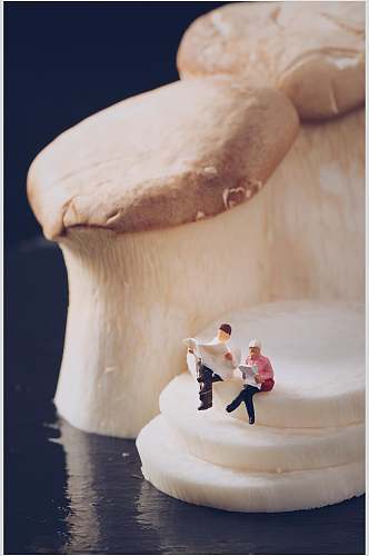 创意新鲜x蘑菇美食摄影图