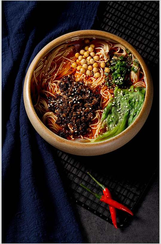 重庆小吃豌杂面摄影图