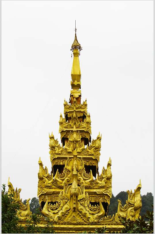 金黄泰国寺庙美景图片