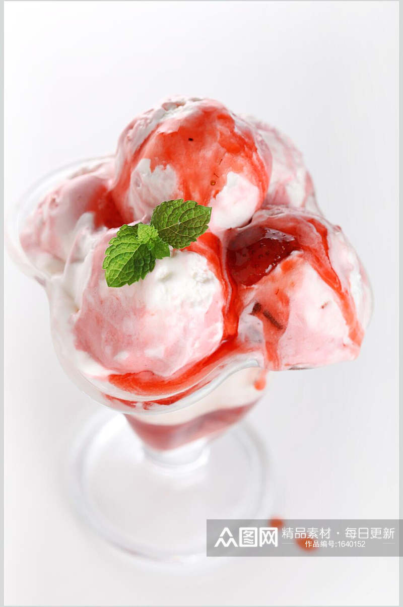 红色草莓冰淇淋摄影图素材