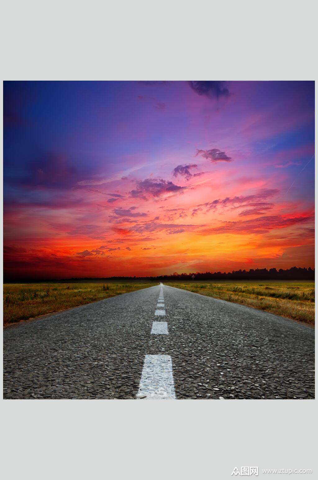 绝美夕阳柏油公路高清图片