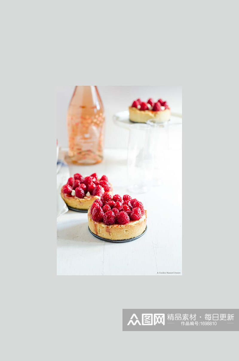 目前草莓西式糕点美食图片素材