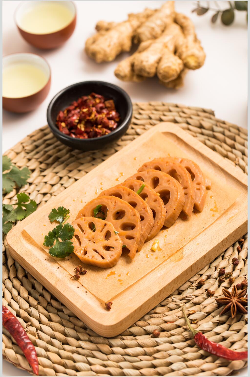 香辣卤味莲藕烧腊图片素材