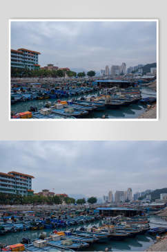 广东惠州大澳停靠的渔船高清图片
