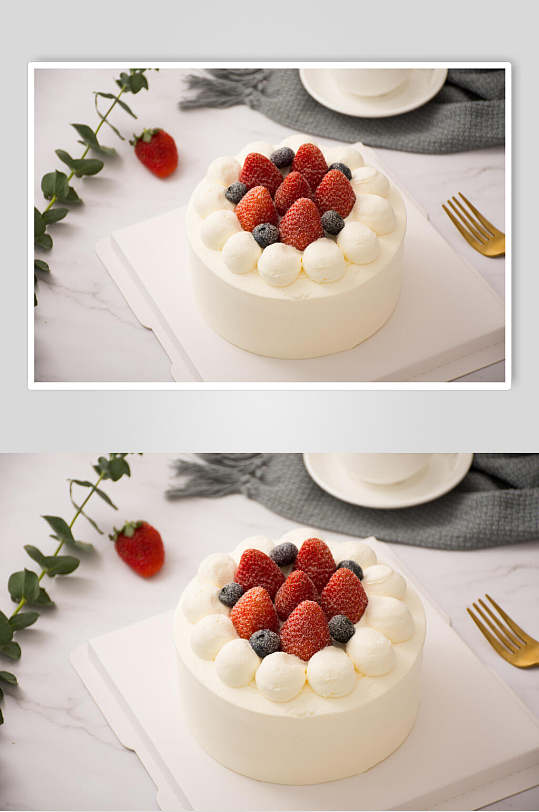 草莓蓝莓蛋糕高清图片