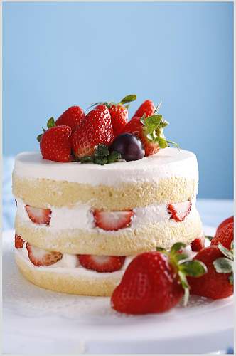 美味草莓奶油蛋糕美食图片