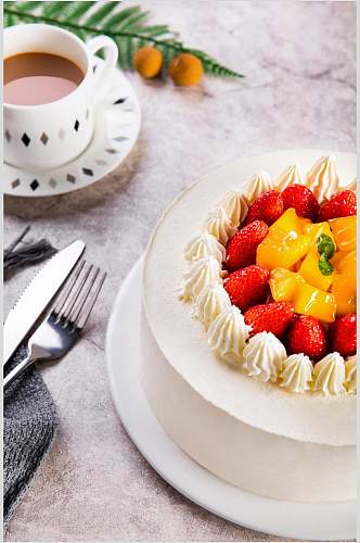 草莓奶油蛋糕美食图片
