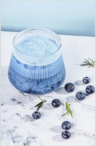蓝莓奶茶冷饮图片