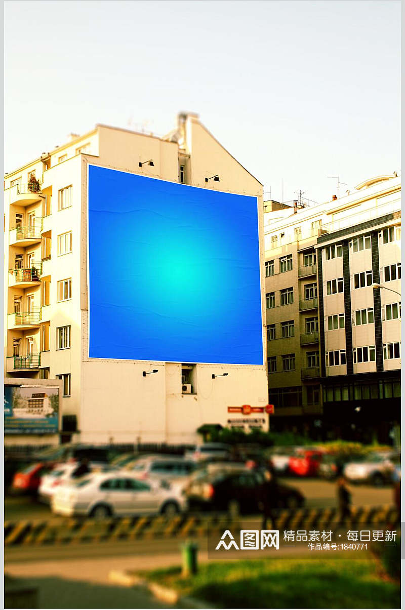 建筑墙面蓝色户外屏幕海报样机效果图素材