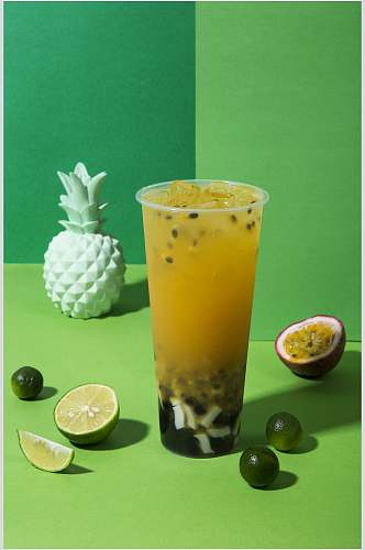 特色柠檬百香果奶茶水果茶摄影图片