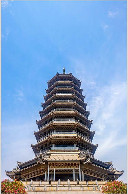 南宁五象塔全景高清图片