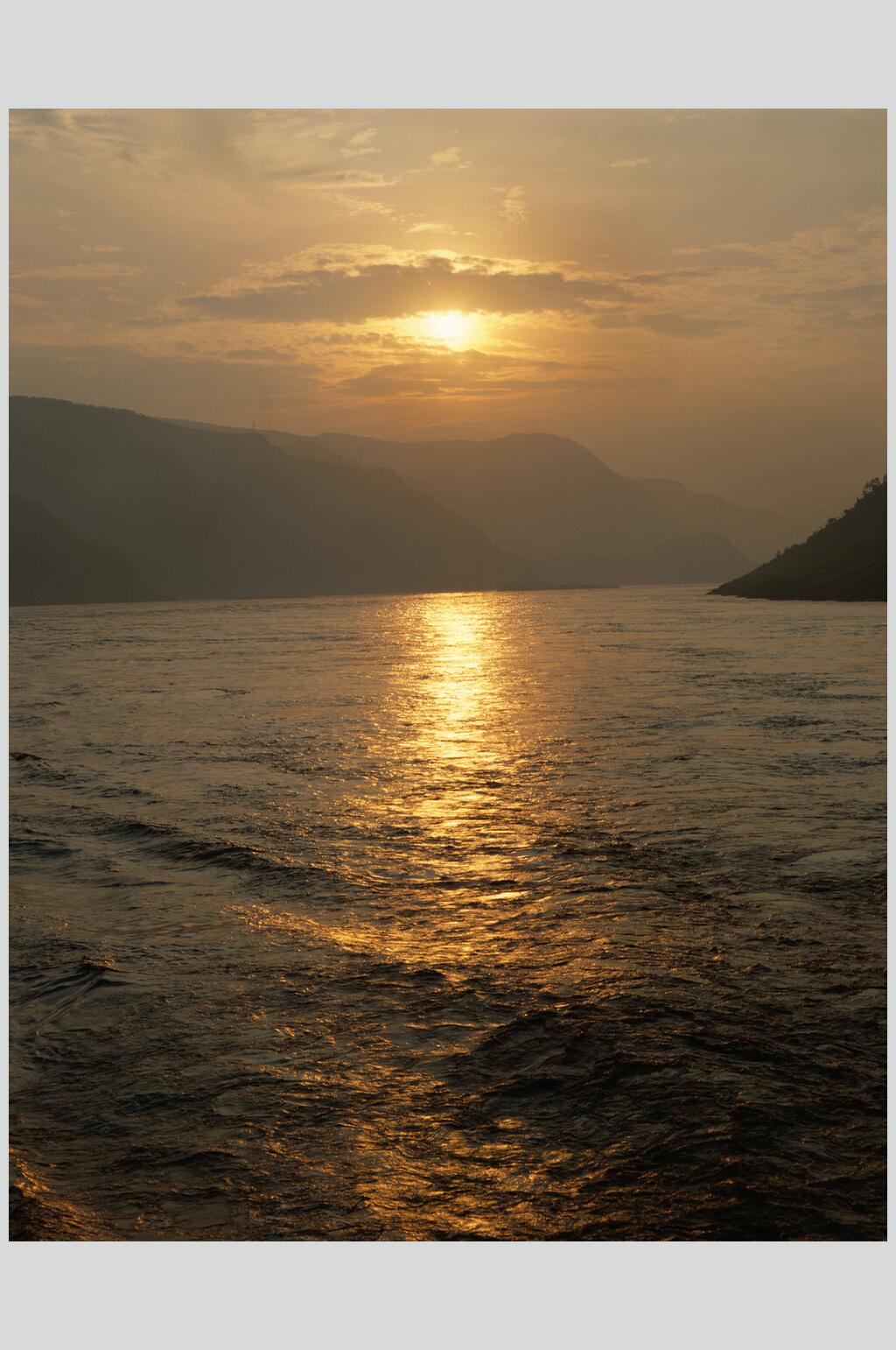 湖泊湖面风景摄影图片素材