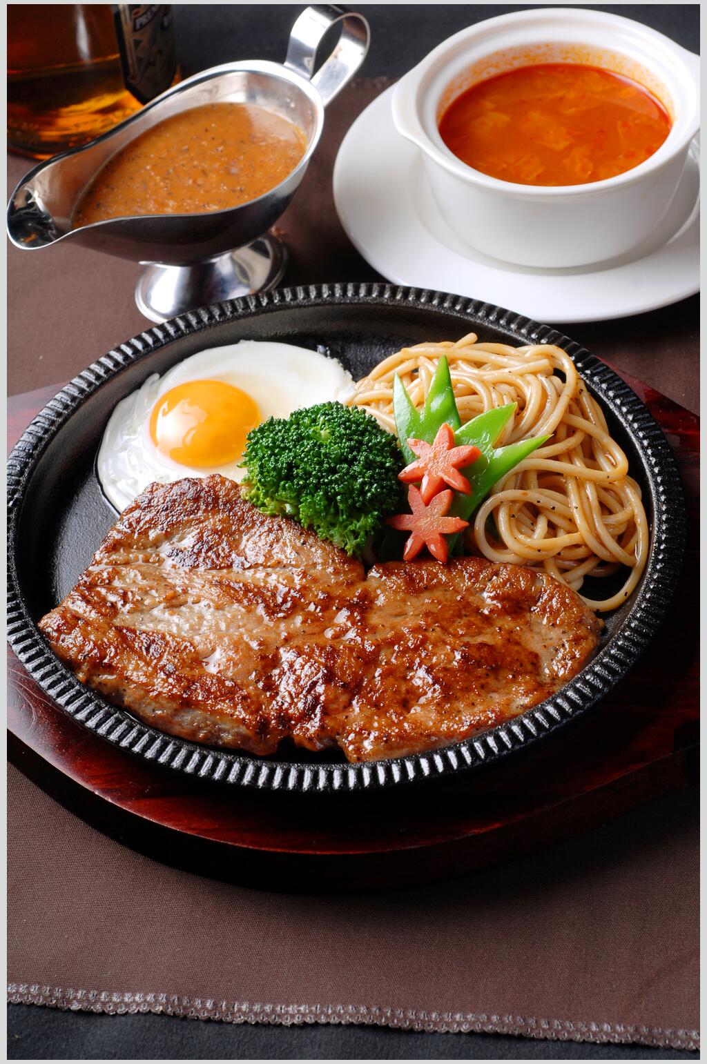 铁板非力牛排套餐美食图片素材