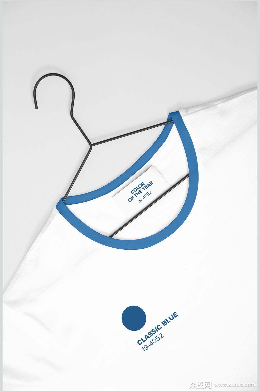 文创蓝白简洁t恤衣架样机效果图