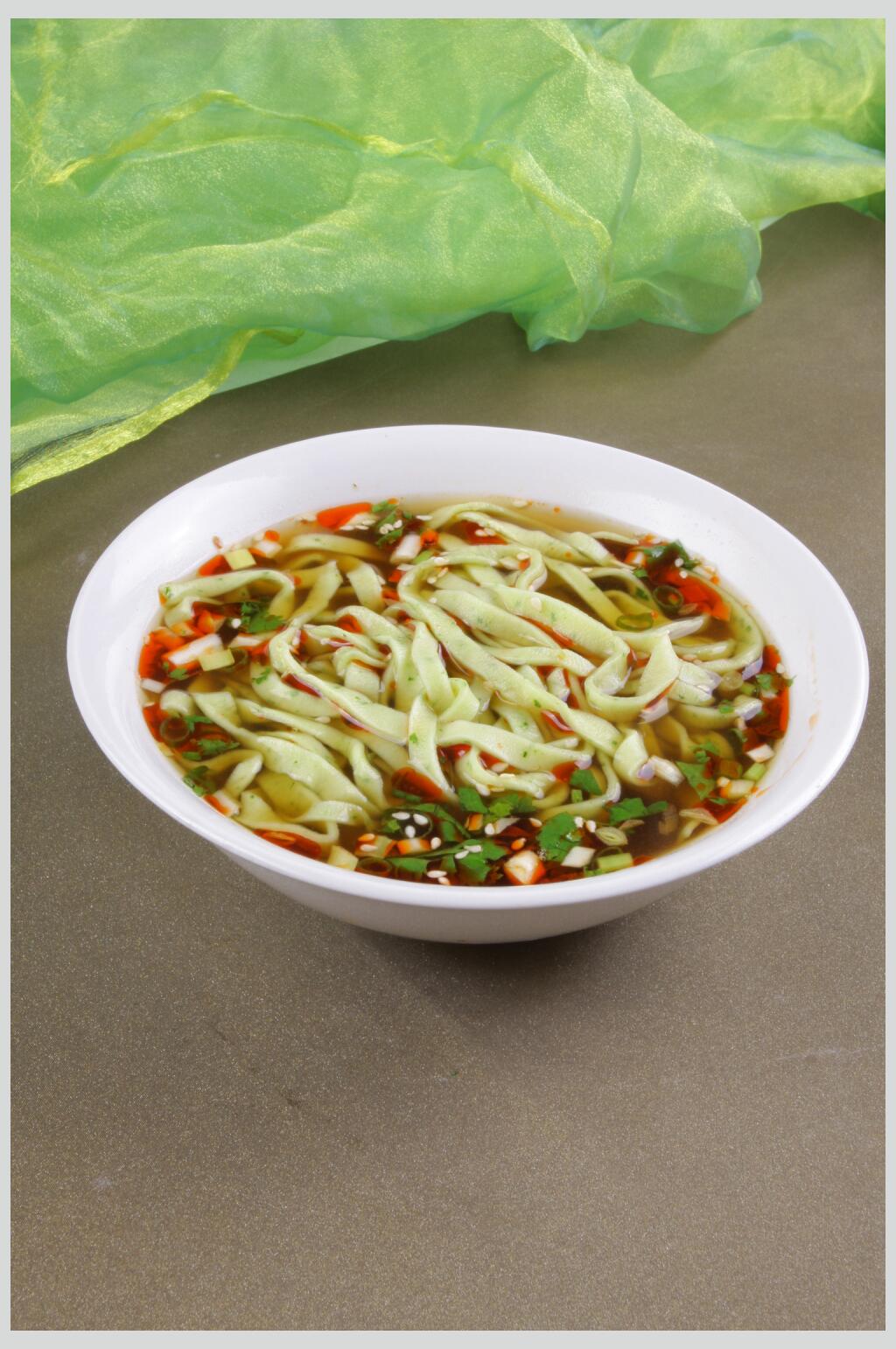 健康美味酸汤菠菜面食品高清图片素材