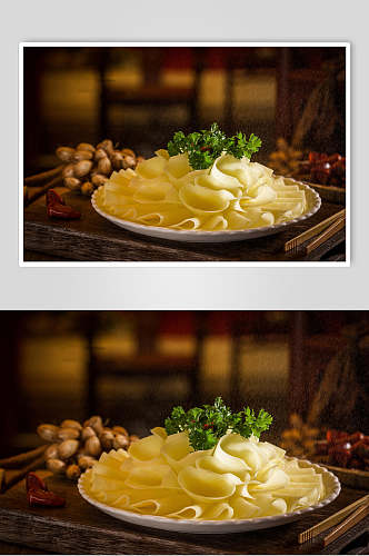 新鲜素菜土豆片美食图片