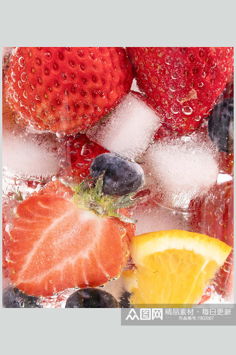 草莓蓝莓橙子冰镇水果高清摄影图片素材