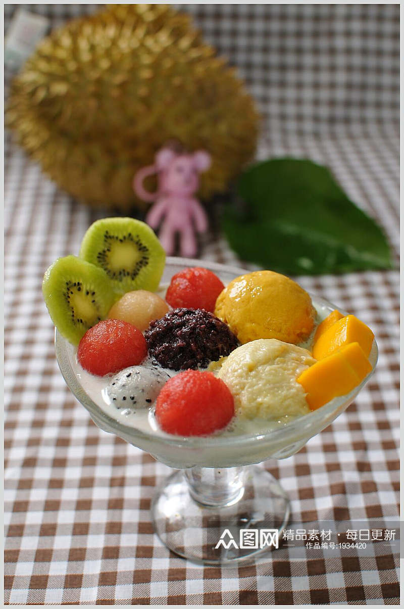 新鲜美味冰淇淋水果捞美食摄影图片素材