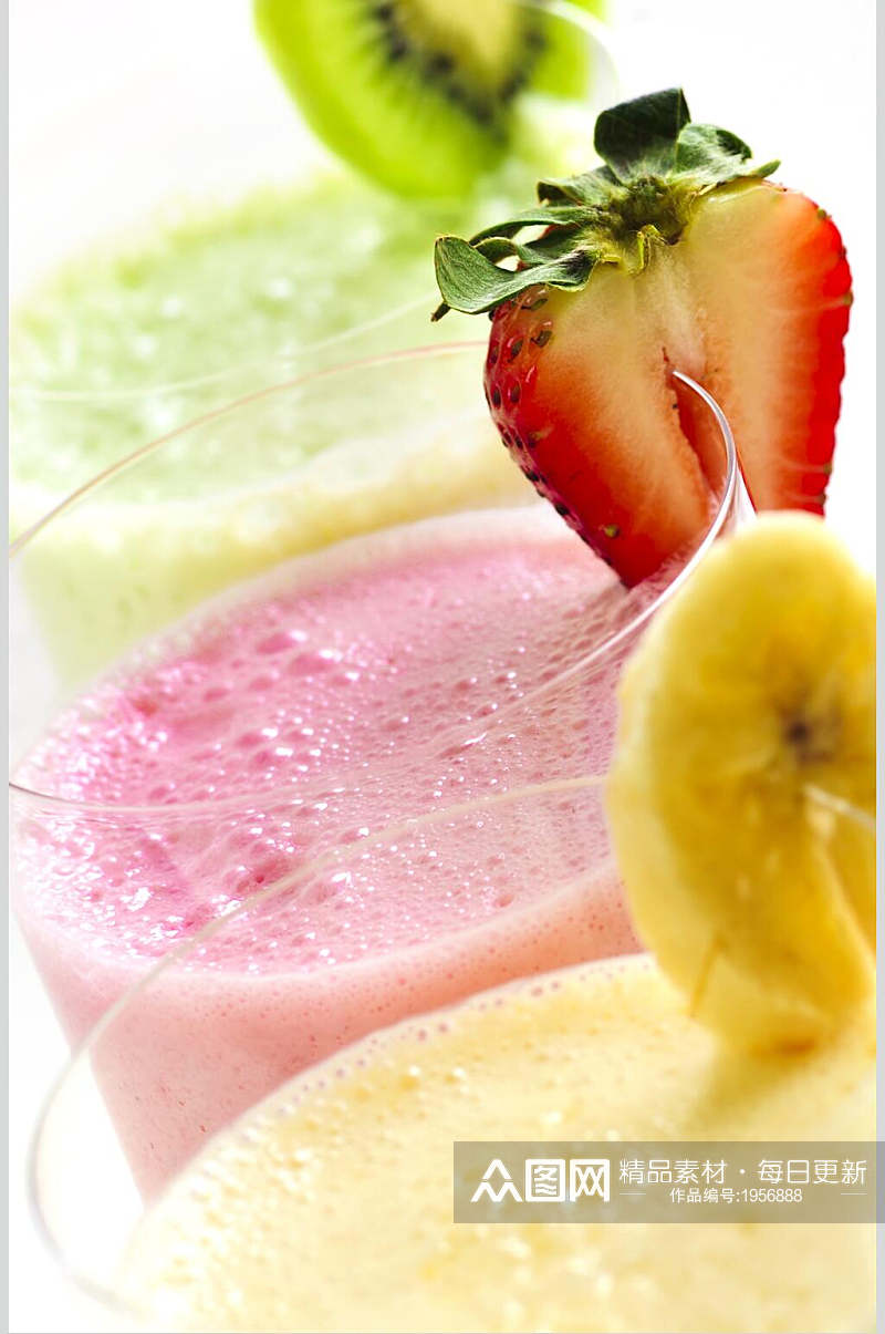 彩色草莓果汁海报照片素材