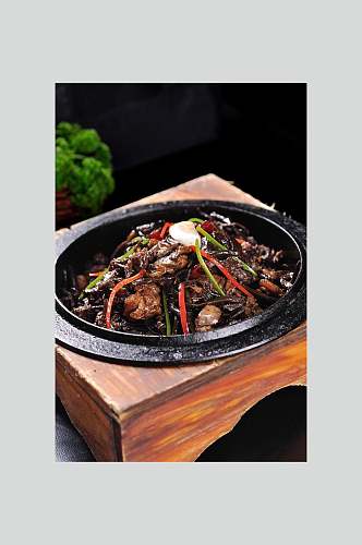 美味石锅茶菇鸡高清图片
