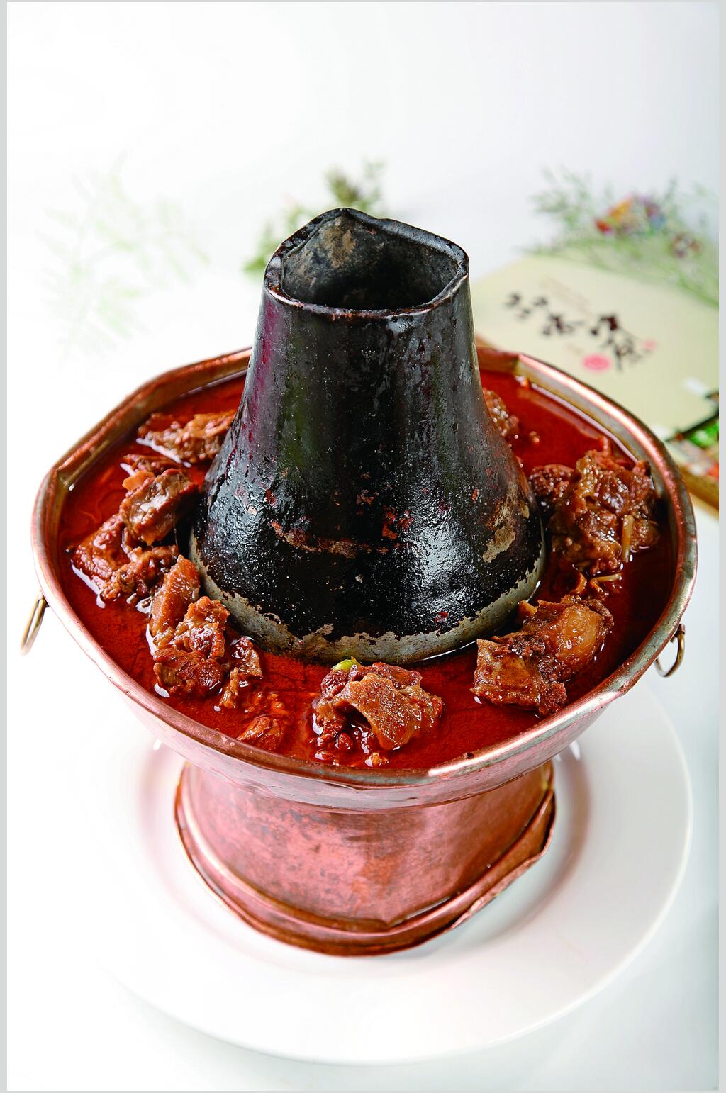 美味铜锅牛尾美食摄影图片素材