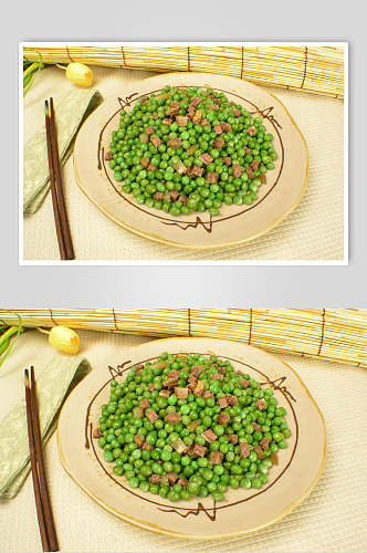 嫩豌豆烩牛肉食品摄影图片
