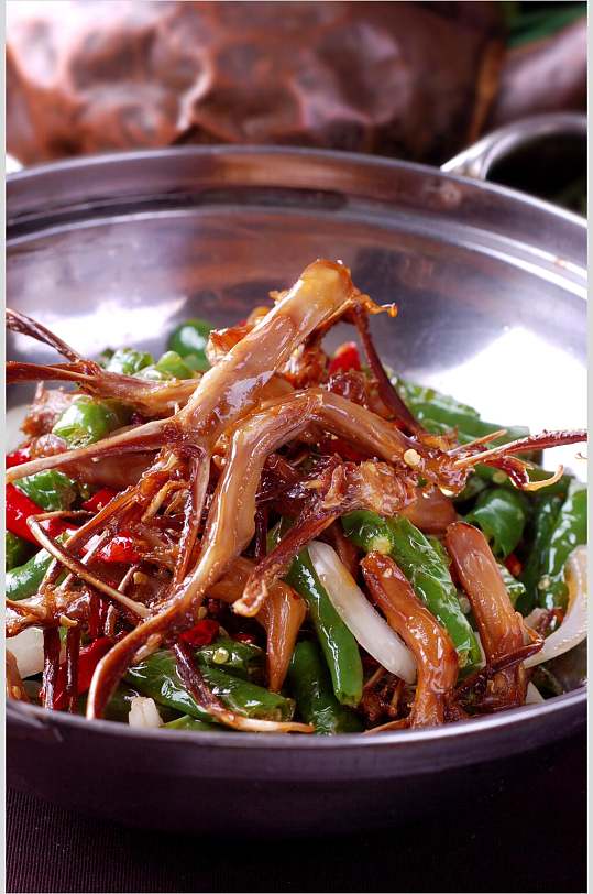 热菜干锅鸭舌美食摄影图片