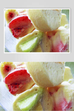 水果酸奶香草冰淇淋摄影图片