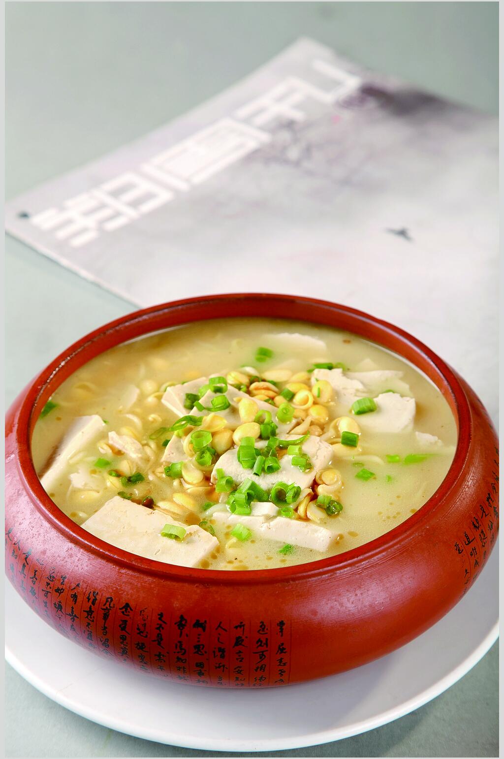小豆芽煨豆腐美食图片素材