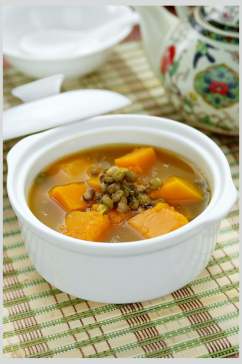 南瓜绿豆汤盅美食摄影图片