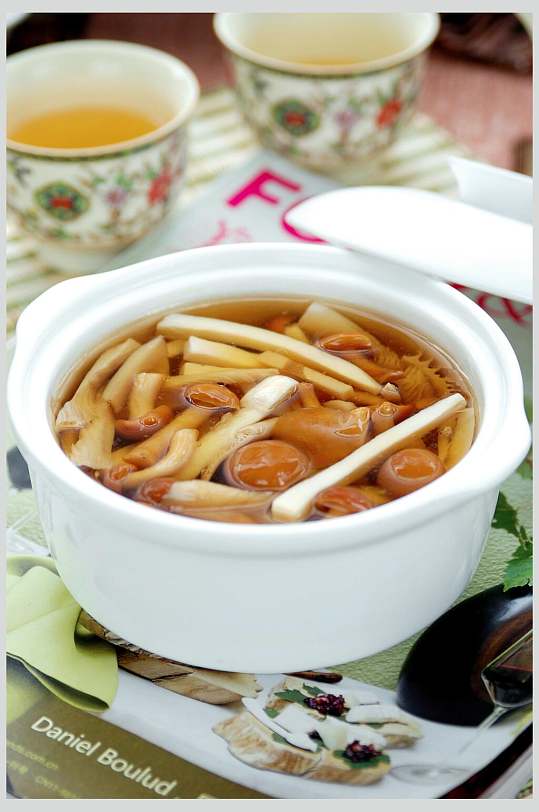 一品菌王汤盅美食摄影图片