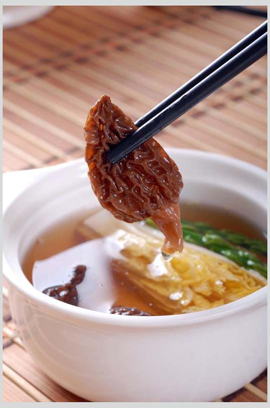 靓汤羊肚菌美食摄影图片