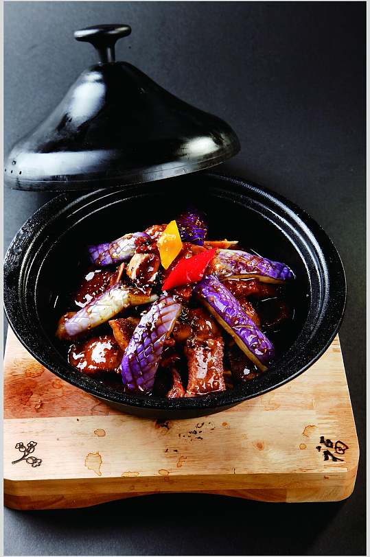 茄瓜牛仔骨美食摄影图片