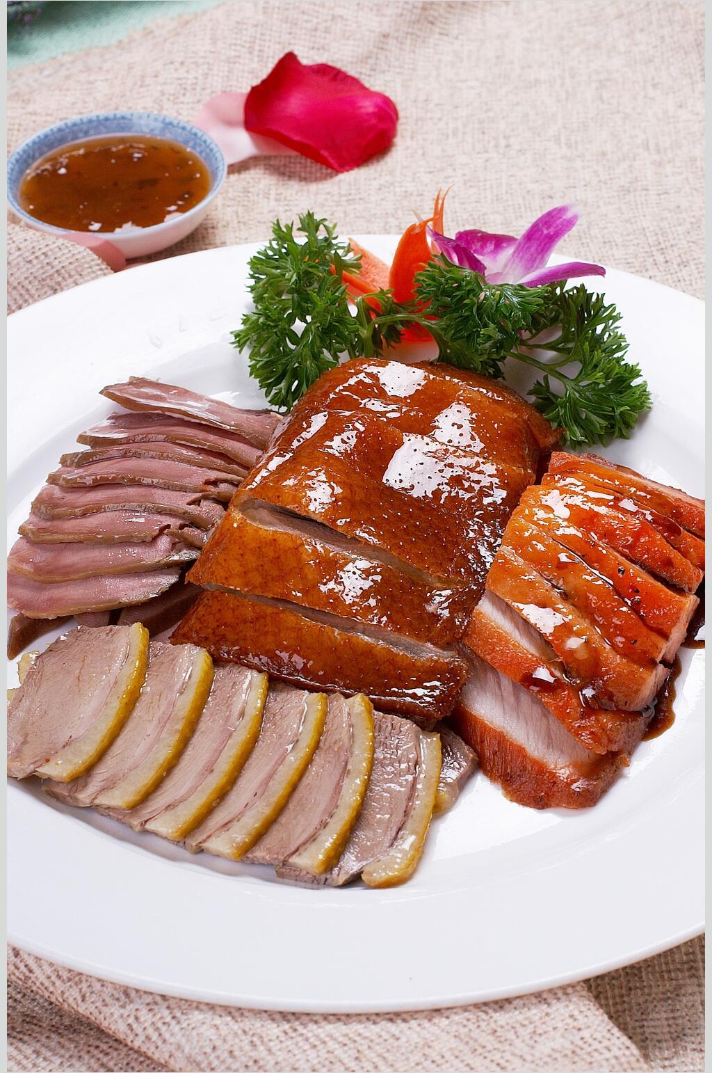 特色烧味拼盘美食图片素材