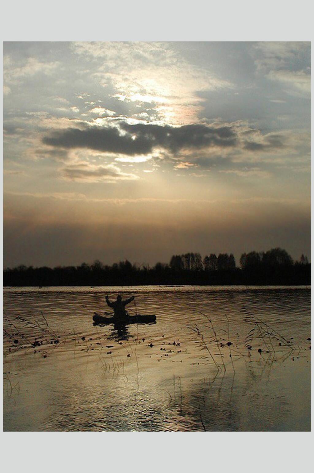 灰色河流夕阳黄昏摄影图片素材