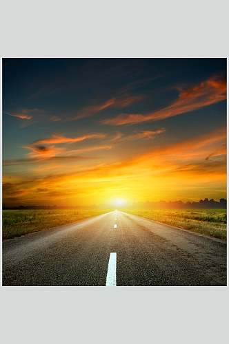 公路夕阳黄昏图片