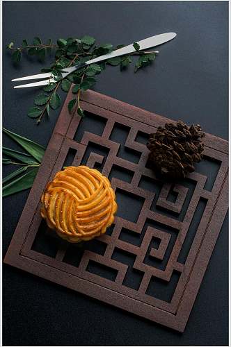 中式传统中秋节月饼食物图片