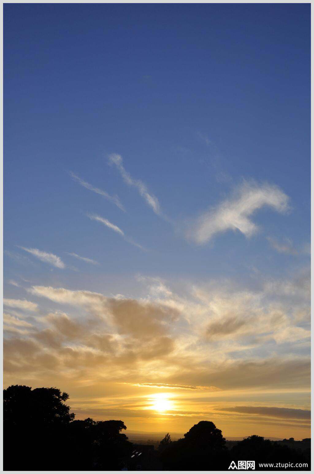 蓝色天空夕阳黄昏高清图片素材