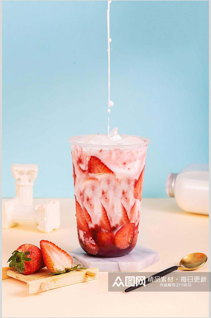 草莓奶昔果汁奶茶美食图片素材