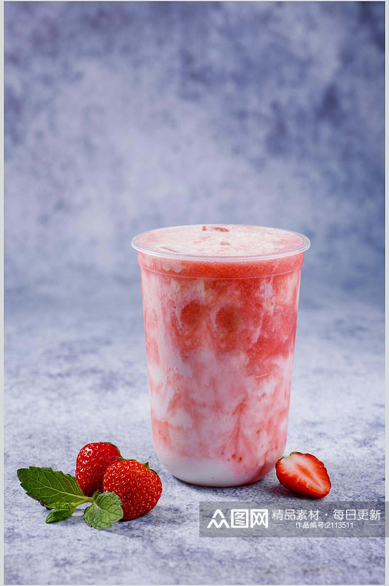 招牌草莓奶茶果汁图片素材