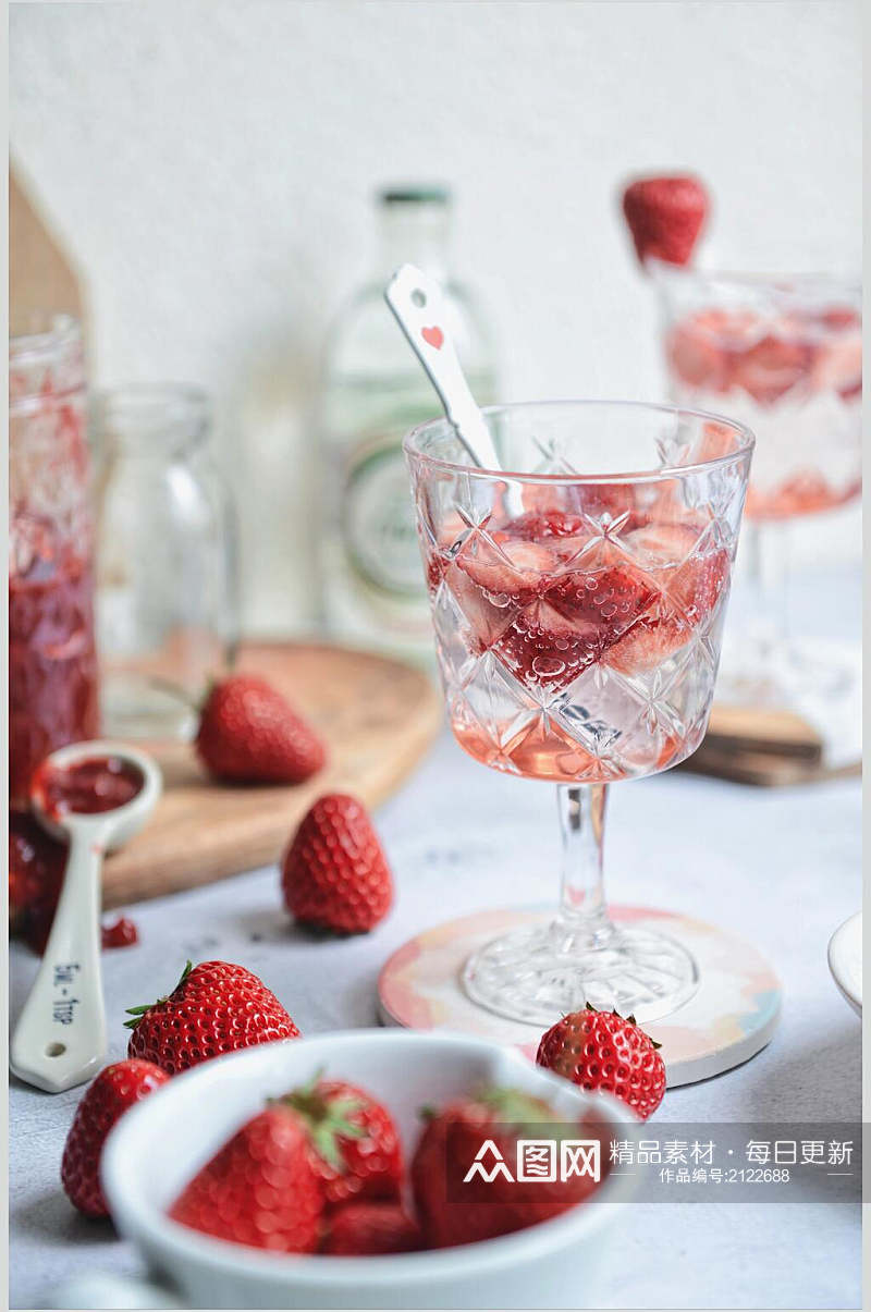 美味草莓夏日冷饮美食图片素材
