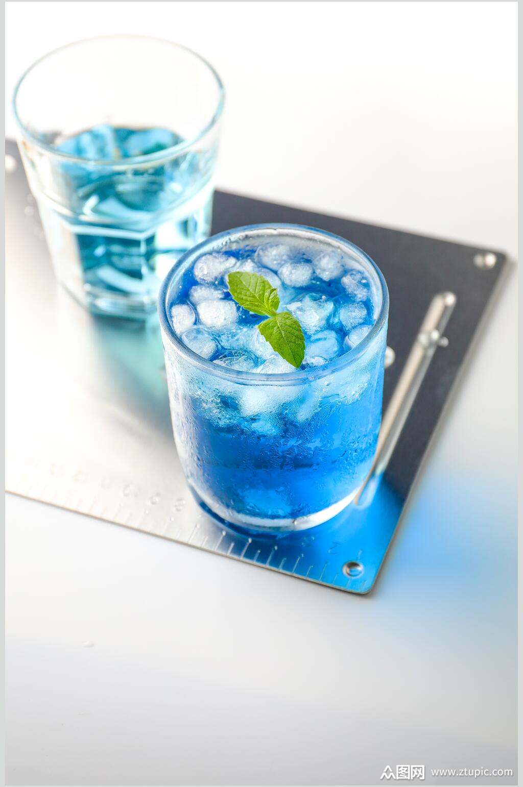 蓝色冰镇夏日冷饮美食图片