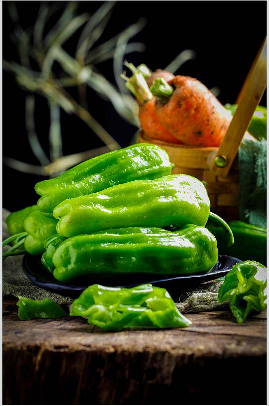 新鲜青椒有机蔬菜图片