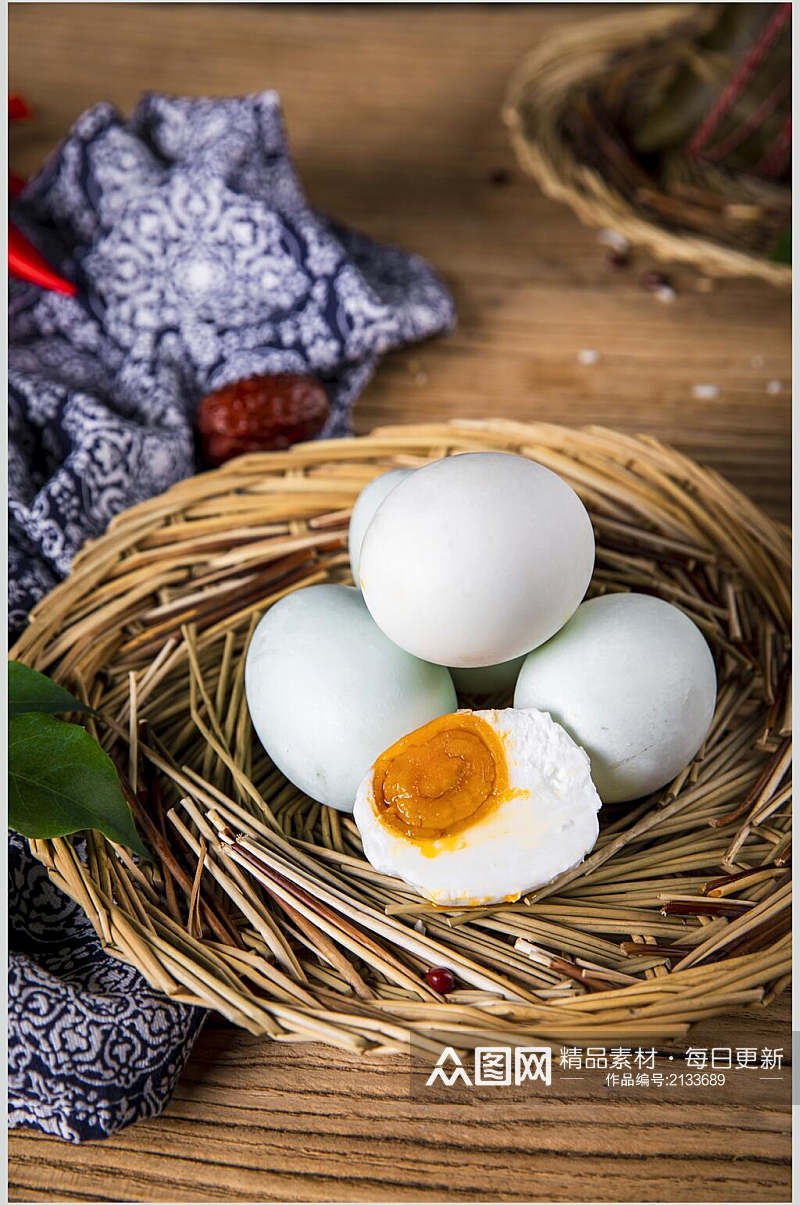 美味土特产咸鸭蛋食品图片素材