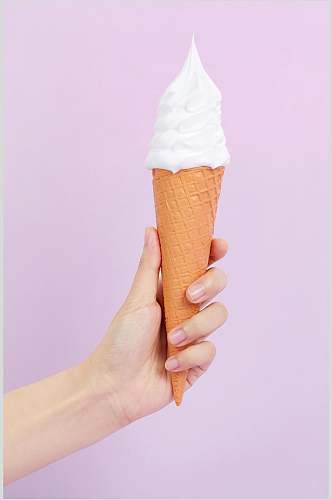紫色甜筒冰淇淋饮美食图片