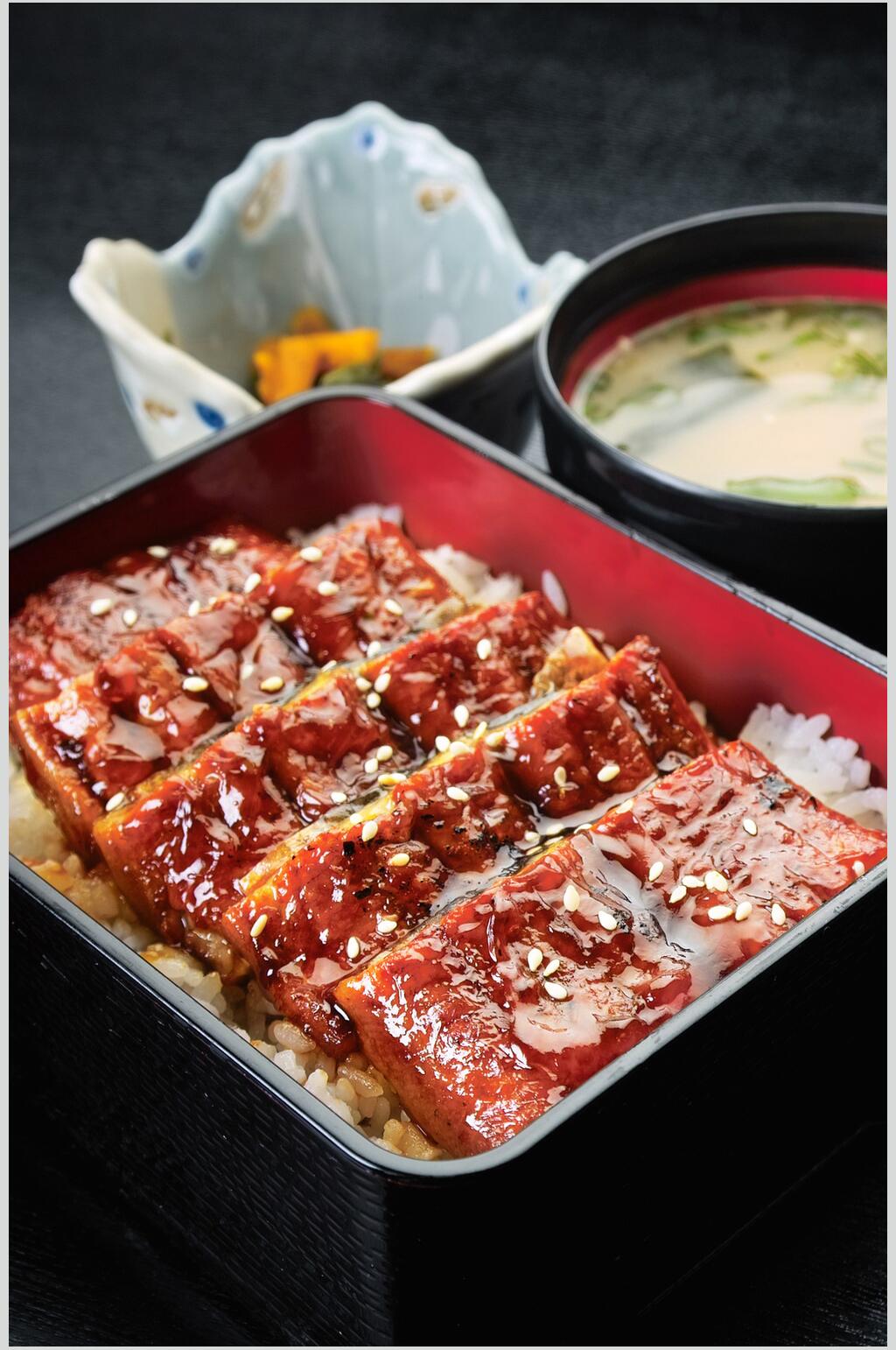 豆腐日式料理摄影图素材