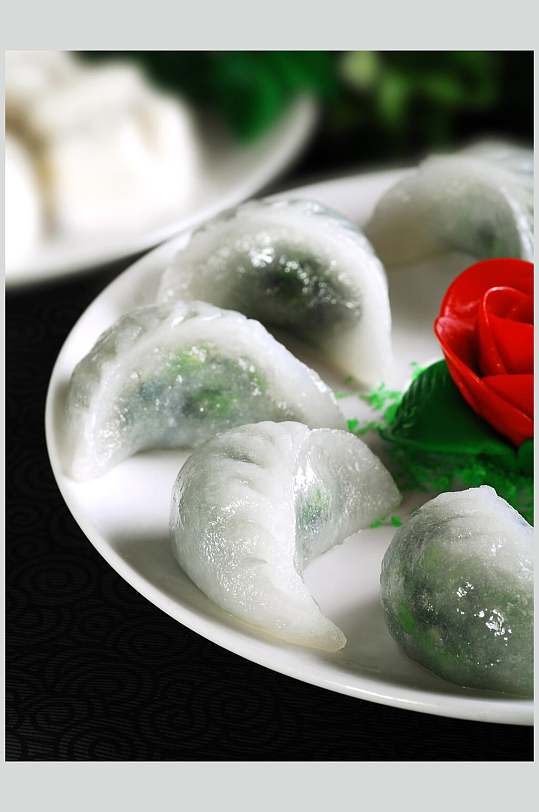 小吃碧绿水晶饺摄影图片